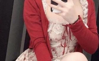 Bangni邦尼的泳装跃身而出，套图里的每一张都是心头好