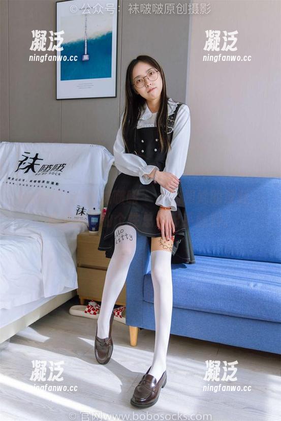 BoBoSocks袜啵啵 - 小沫和她的皮鞋，私房图片的个性总是出乎意料。