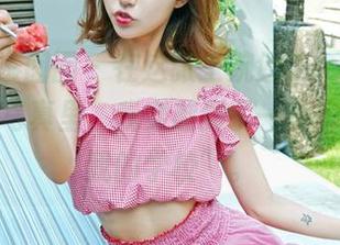Feilin嗲囡囡 – 在这张王婉悠Queen的全套制服写真里，我穿越到了一种未知的“我的学校”。