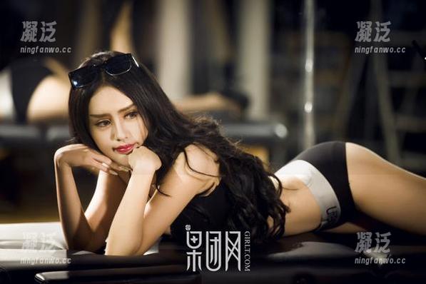 GIRLT果团网 - 王语纯的透明套图分享——看啊，这透得好像没穿衣服！