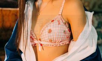 GIRLT果团网 – 毛衣图册：黄歆苑用毛衣叛逆了整个冬天，别说我没提醒你哦！