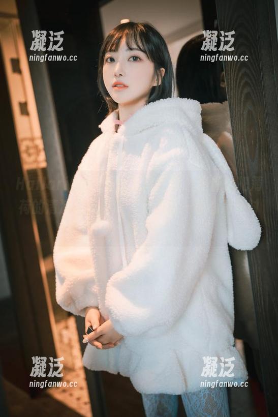 HaNari(하나리)的写真合集，更像是把薄荷的清凉注入日常，没事瞅一眼心情顿时好。