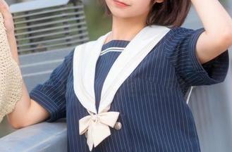 喵糖映画香肩美眉少女高清写真集，别只看封面，内容更惊艳