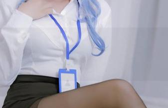 Nyako喵子写真：吊带陪我碎碎念，不如陪我自拍