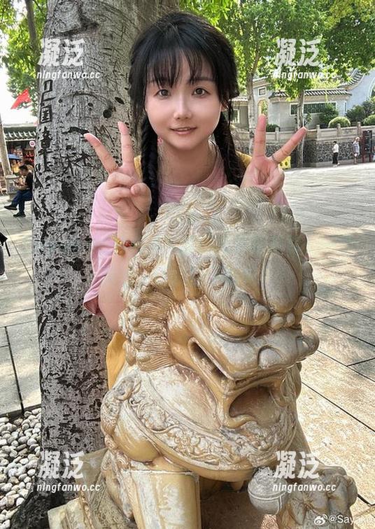 Sayako＿今年4岁的玛丽罗斯写真：一个原图，让你目不转睛！