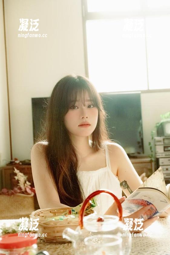 穿高跟鞋的日常：Sira(시라)的私房写真，记得买保险哦，因为今天可能又要有人滑倒啦！