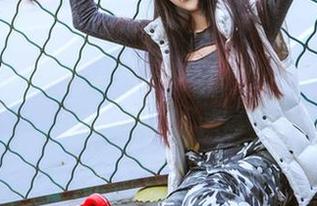 TouTiao头条女神 – 怕不是免费也忍不住看，李丽莎的美腿作品值得一瞧！