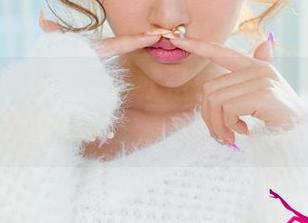 UGirls尤果网 – 这就是杨漫妮的私拍作品，搭配高跟鞋，看得我都想试试。