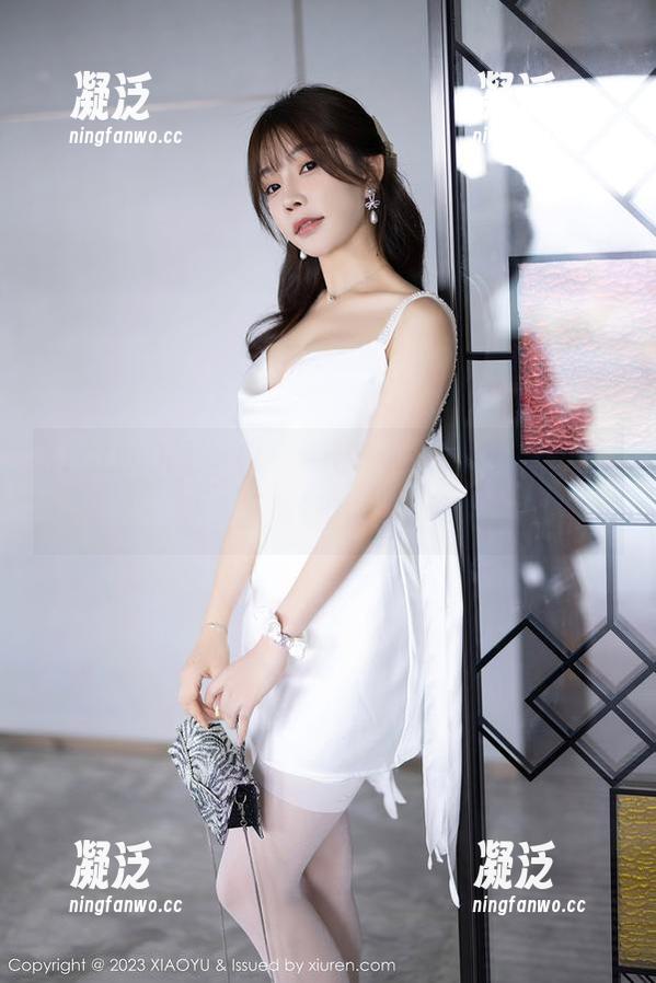 XIAOYU语画界 - Emily顾奈奈酱学妹，图集更新让我停不下来