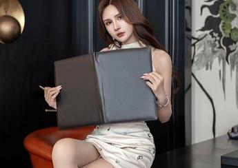 XINGYAN星颜社 – 有谁和我一样，看了李若汐ci的死库水合集之后，心里开始对壁纸有了新的期待？