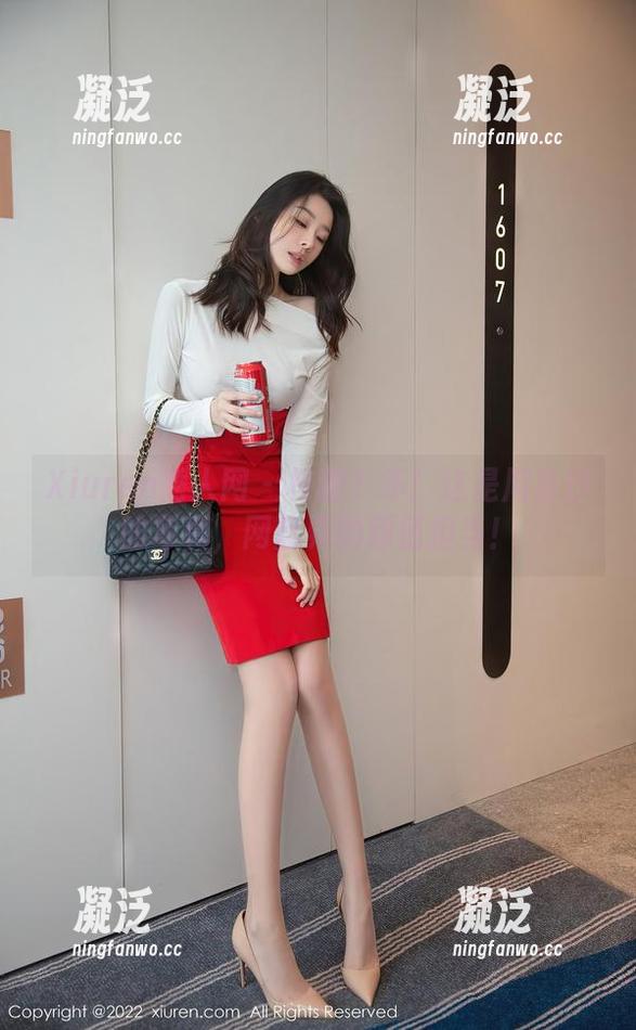 Xiuren秀人网-周慕汐 Xiuren秀人网 - 校服?不!这是周慕汐的写真,网盘界的颜值担当!