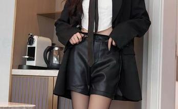 Xiuren秀人网 – 逃课还是入座？小肉肉咪教室美图合集带你飞