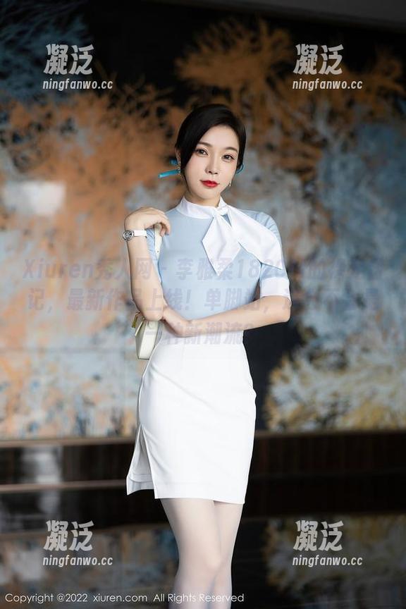 Xiuren秀人网 - 李雅柔182CM的裸足日记，最新作品上线！单脚站，这会不会是一种新潮流？