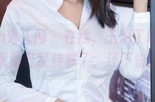 Xiuren秀人网 – 在线，王俪丁呀的御姐图集，腹肌已经鼓掌了，还不快来围观？