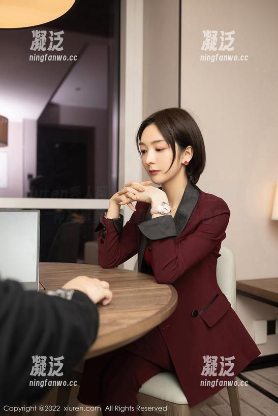 Xiuren秀人网-王馨瑶yanni Xiuren秀人网 - 王馨瑶yanni自拍的女神写真集,难道是人间绝色?