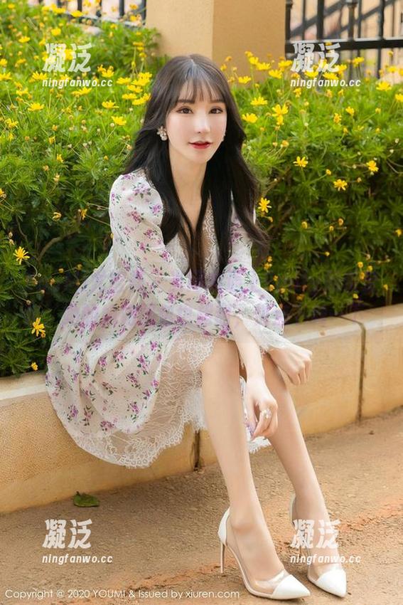 YouMi尤蜜荟-Emily顾奈奈酱 YouMi尤蜜荟 - 当网友遇上Emily顾奈奈酱,她的姐姐图包也超甜,快点下载一下〜