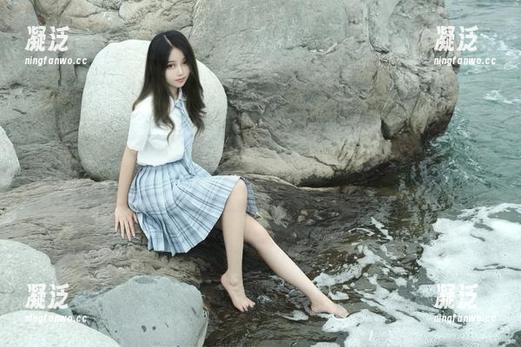 eloise软软 eloise软软的美图“白色”合集——随便怎么拍都能噎倒一大片老油条。
