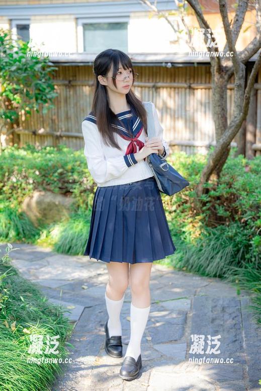 nagesa魔物喵的修女写真——翻转传统的“奶油花”