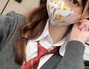 观看“nagesa魔物喵”的学姐，怎么就有这么多故事？看似一张图，背后却是甜甜的“学姐茶”。