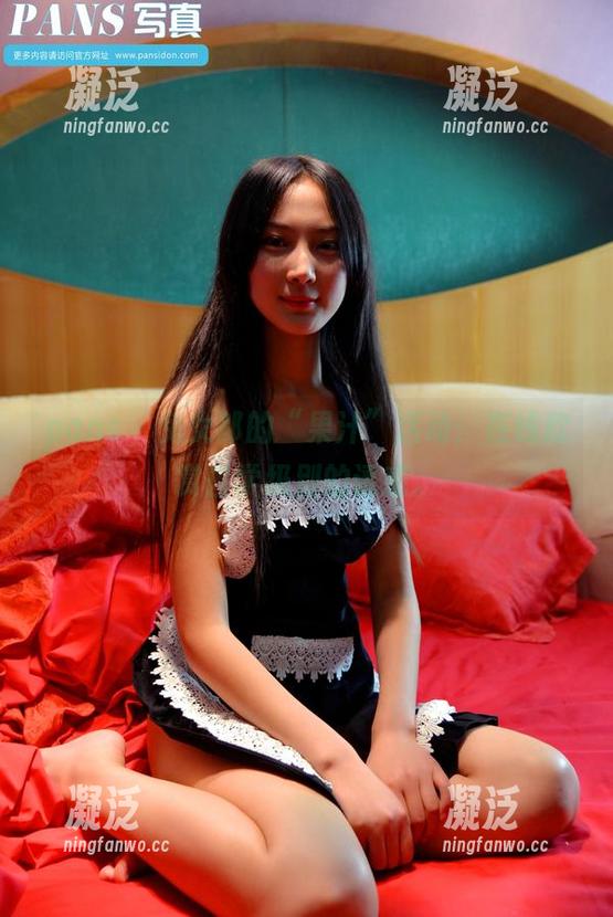 pans - 兔女郎的“果汁”活动：在线欣赏哲学级别的诱惑。