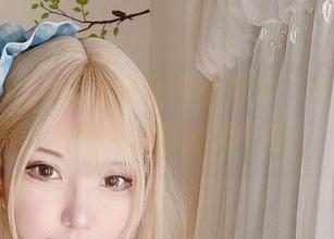 サク(saku)的美腿合集不简单，资源浮现时，上天入地都能借个腿！
