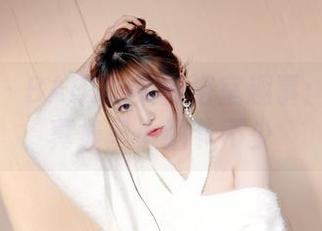 嗲囡囡 – BABY_柒的浴室趣事：高清写真集里小细节不少