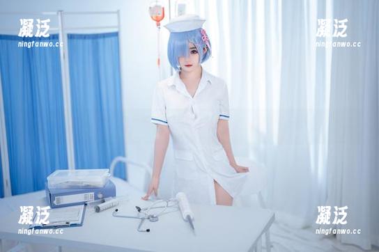 失眠小宁 最新照片,看失眠小宁化身蕾姆兔女郎,这到底是什么?!