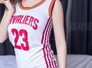头条女神 – 乔安的女仆装，福利到飞起！图包值得一看！