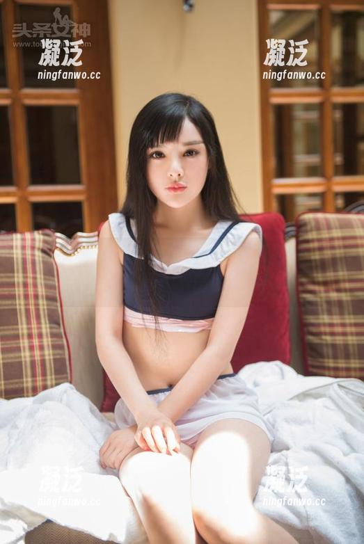 头条女神 - 张译丹的日常：在无圣光下的绝美写真，不信你瞧瞧！