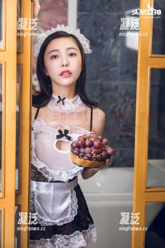 头条女神 - 王竹高清空姐：这画面，美颜比空姐用的面霜还好！分享给你们！