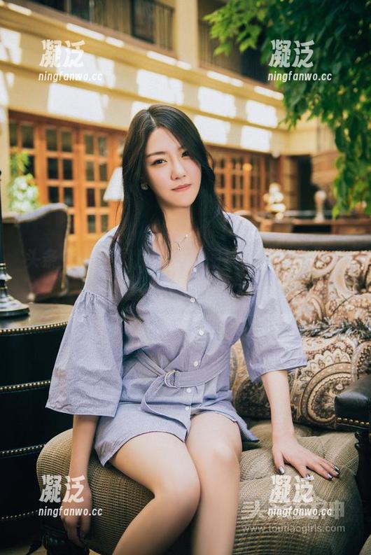 头条女神-马丽华 头条女神 - 图片中的马丽华,“女王”范儿怎么就那么气人呢