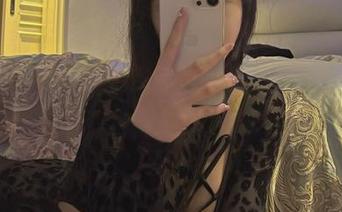 微密圈 – 宋昱欣带你看豹纹，竟然如此高清，也太过分了吧。