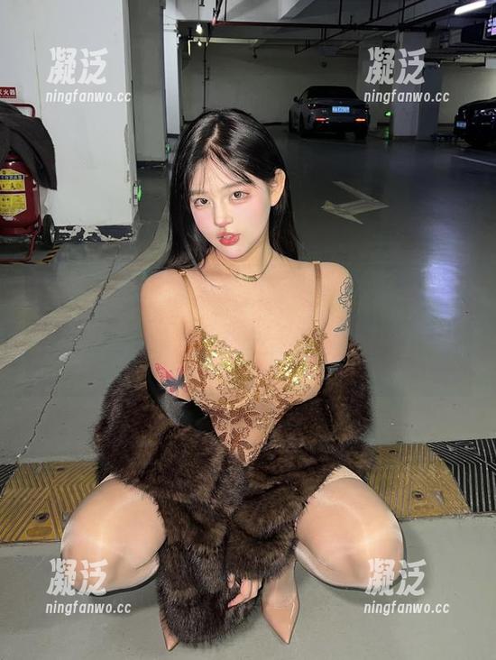 微密圈 - 小u优优子打卡图库，送上最精致的‘美女优优’给各位嘴巴很挑的朋友！