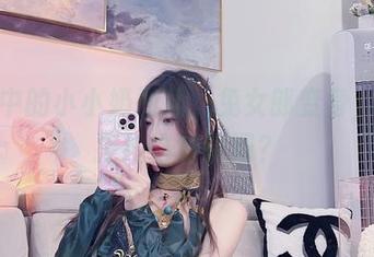 图片中的小小奶瓶儿，兔女郎变身，谁能拒绝这种调调？