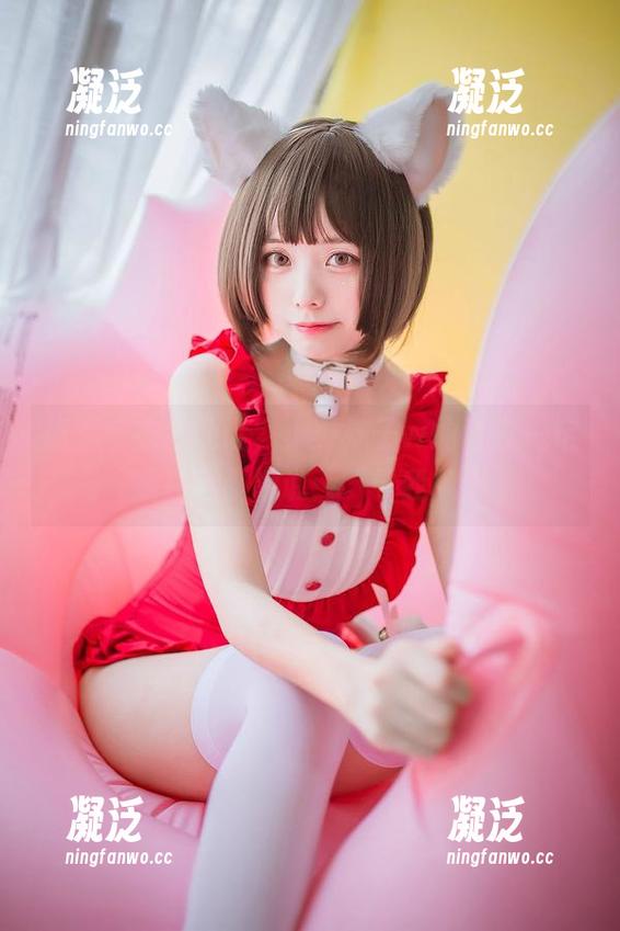 如果毛衣会说话，小野妹子w的写真一定是在自豪地说：“看我！”