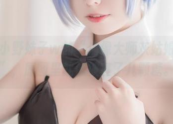 还是小野妹子w的“偶像大师灰姑娘女孩”，原图里就像被塞了几颗糖。