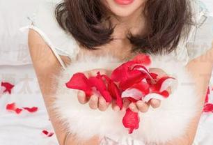 尤果网 – 咳咳，张小西Ann女友的写真，资源太劲爆了，我要镇静一下！
