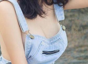 尤果网爱尤物 – 让绯月樱Cherry的妹妹穿越屏幕，写真间透着一股无形的吸引力，打从心底来。