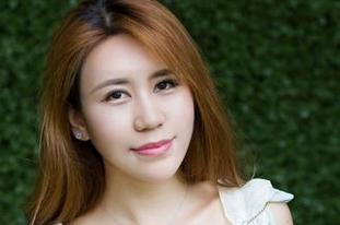 尤物馆 – 婚纱这么好看，仓井优香还真会挑，原图看起来也是心思满满的呢。