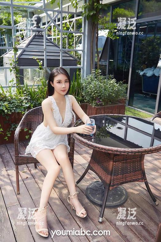 尤蜜荟 - 旗袍与抖娘利世的在线组合？我敢打赌这个图集会让你觉得自己失明。