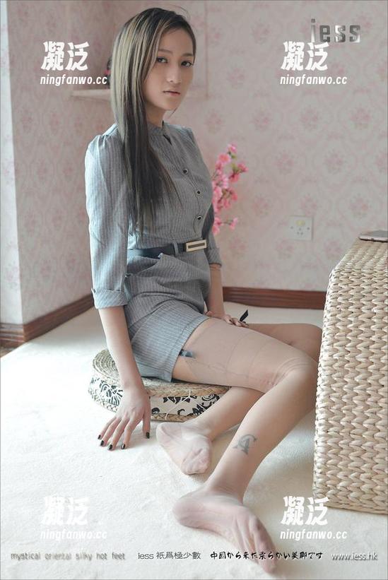 异思趣向-紫薇 异思趣向 - 不越界的可爱:免费欣赏紫薇与吊带女孩的照片盛典。