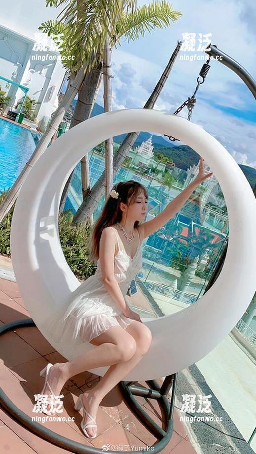 御子Yumiko 女神级的御子Yumiko原图,让人只想做个任性的壁纸收藏控。哦,为什么会出这么好看的图!