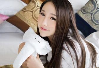 推女神 – 在王乔恩Abby的私拍图包里，女友颜值不输偶像剧！