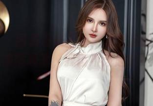 星颜社 – 图集凌晨三点：潘思沁的美足合集呼唤我，我该不该起床？