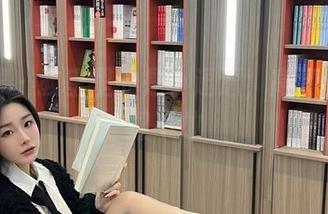 微密圈 – 教室里的是小逗逗，高清壁纸拿捏不放