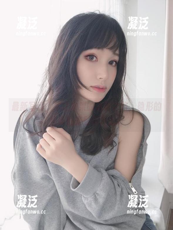 木之本果 最新写真,木之本果的透明之路,隐形的线条在光影间游走。
