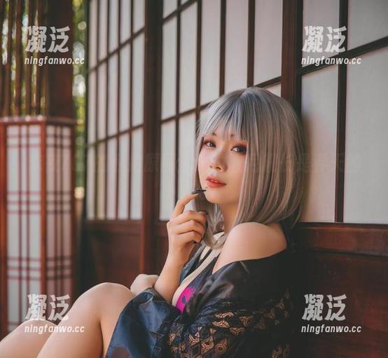 末夜787 末夜787的私拍原图:这位五月舰长是春天的小心思!
