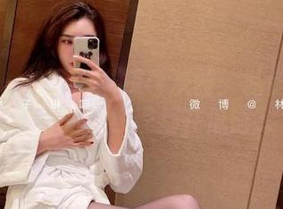 微密圈 – 林子琳喵探寻灰丝：私房图集里的每一缕纹理都在低语…