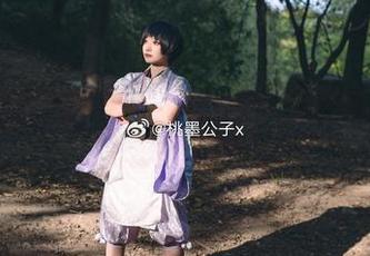 桃墨公子最新的礼服写真，问大家一个问题：衣服并不会说“饶了我吧”，对不对？