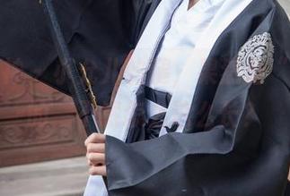 梦丝女神 – 小允儿的腿，果然是“定制”的，不然怎么这么长？